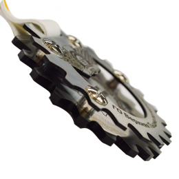 Медаль 2-слойная из металла и пластика с гравировкой на дистанционных держателях