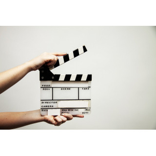 Можно ли печатать кадры из фильма на футболке?